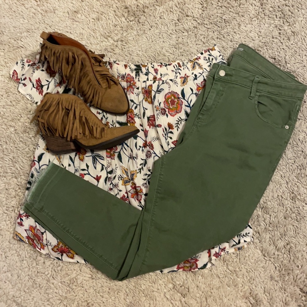 Old Navy Rockstar Super Skinny Jeans